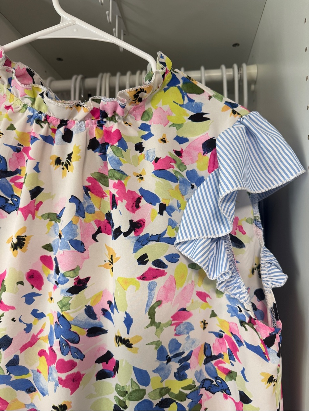 SHEIN Floral Ruffle Sleeve Blouse in Pink, Blue & Green - Picture 2 of 4